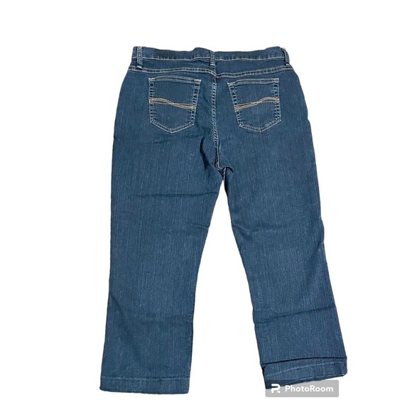 LEE RIDERS 16 P MIDRISE, STRAIGHT LEG, ANKLE (Capri) JEANS-35 Inch Waist - Picture 2 of 6